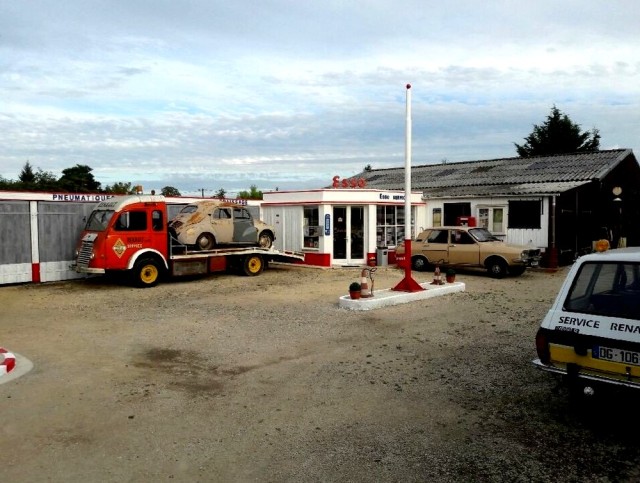 garage renault ancien 2.jpg