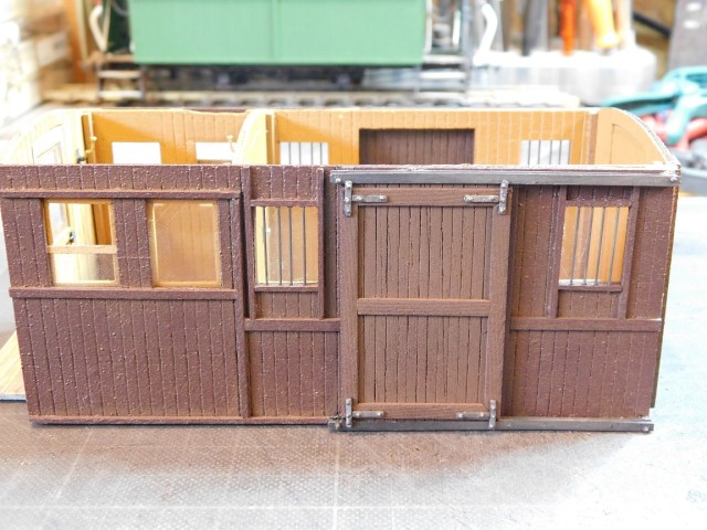 Wagon 3cl & fourgon 1.35ème (6) 009.JPG