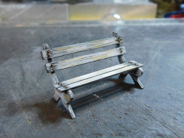 Figurines & banc Culsac 008.JPG