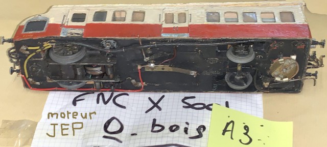 A3 - autorail FNC prototype X5001, caisse en bois, essieu moteur 3rails JEP, dessous
